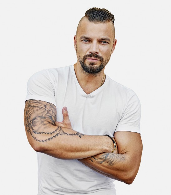 Scoop back solid white tank top